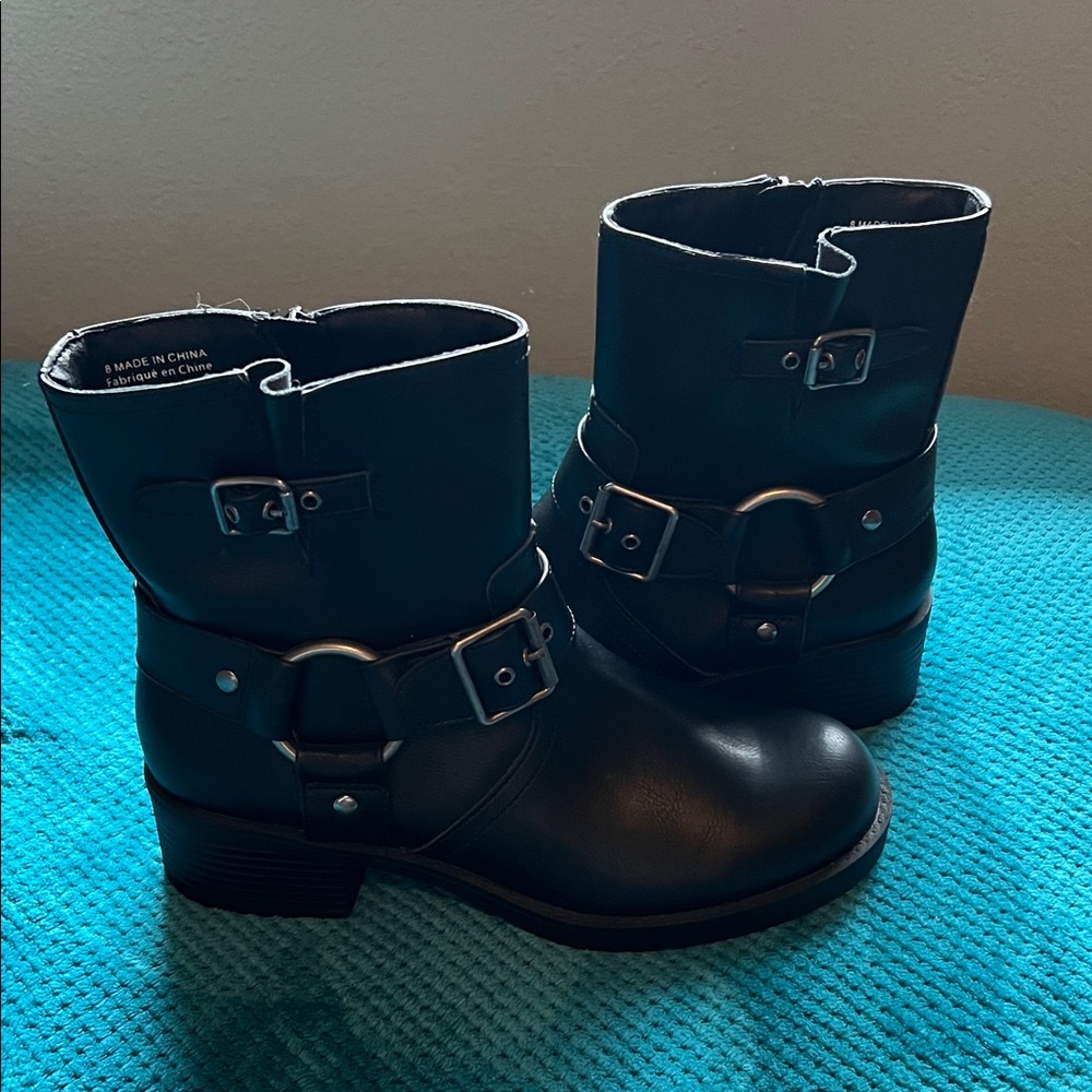 American Eagle Outfitters Black Ankle Boots